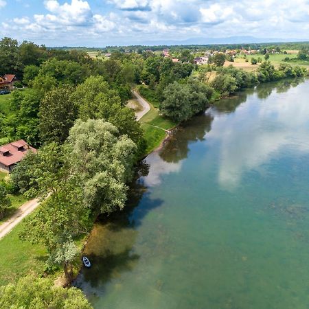 Zagreb, Kuca Za Odmor Swan River Holiday House Lasinja Buitenkant foto