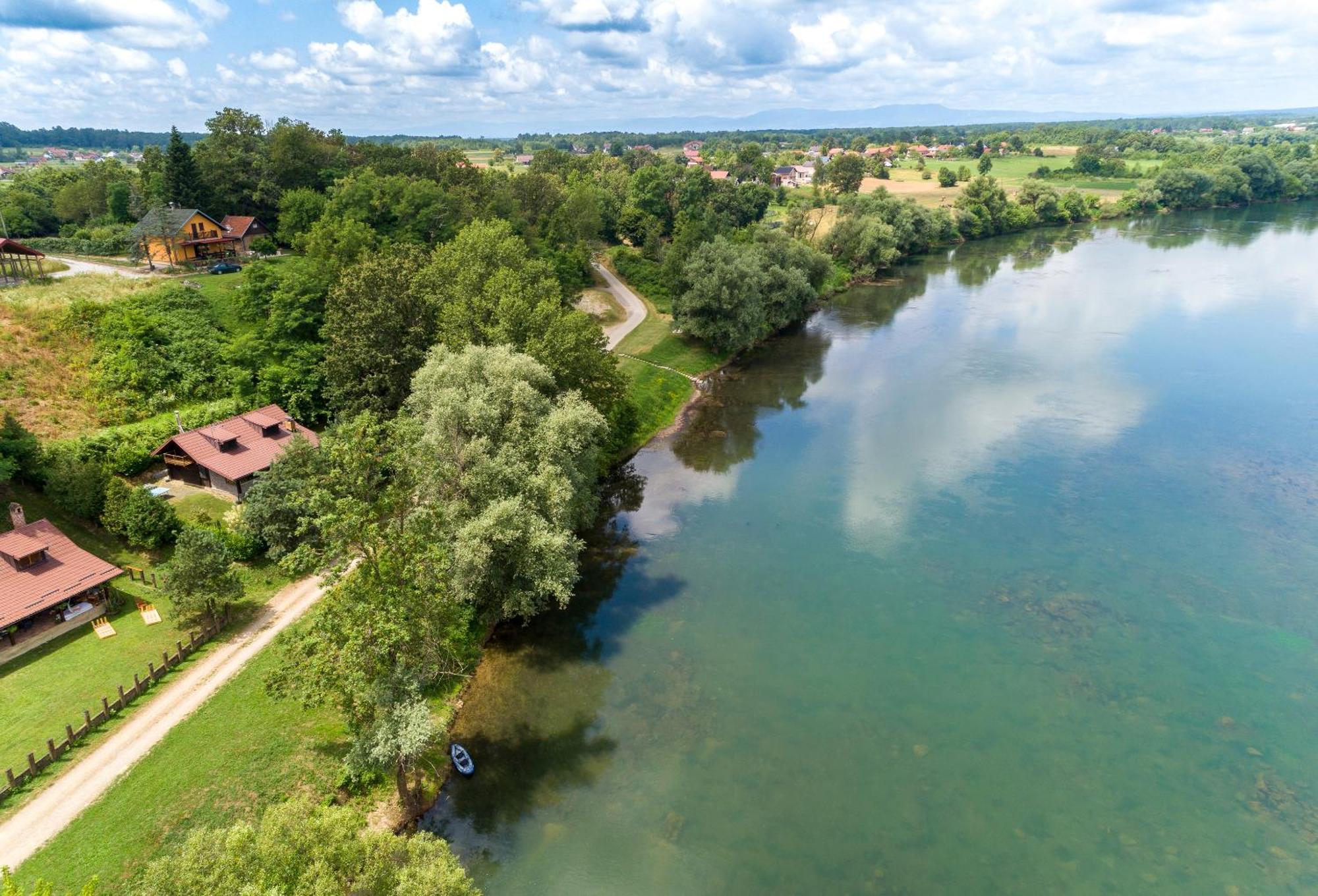 Zagreb, Kuca Za Odmor Swan River Holiday House Lasinja Buitenkant foto