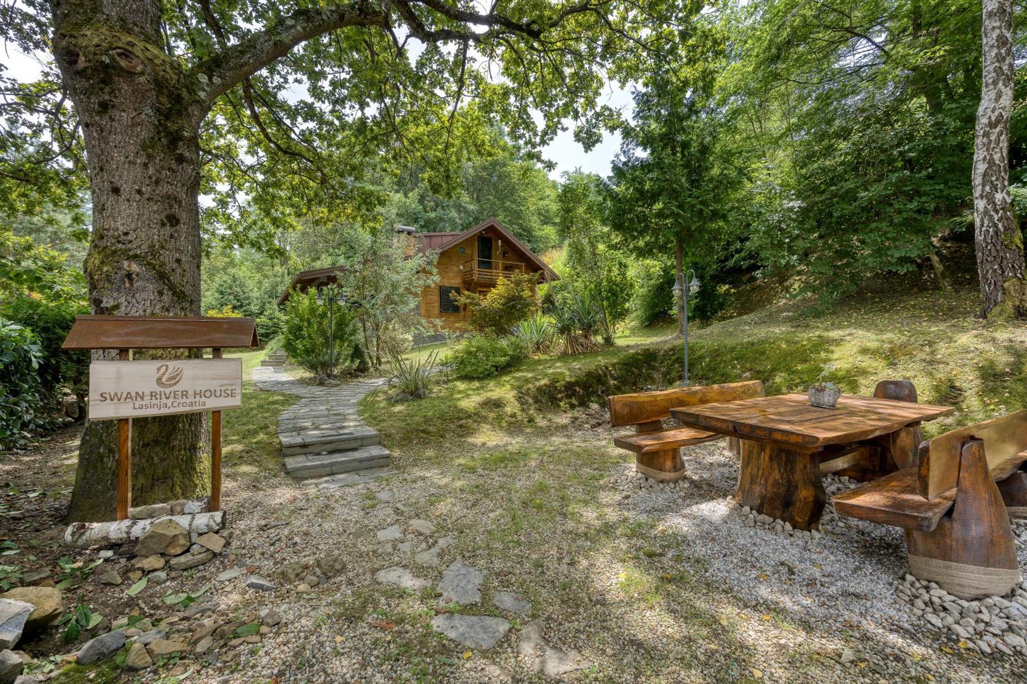 Zagreb, Kuca Za Odmor Swan River Holiday House Lasinja Buitenkant foto