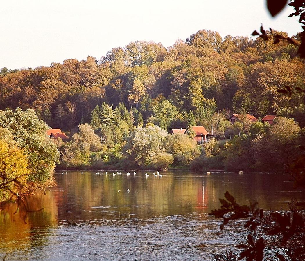 Zagreb, Kuca Za Odmor Swan River Holiday House Lasinja Buitenkant foto